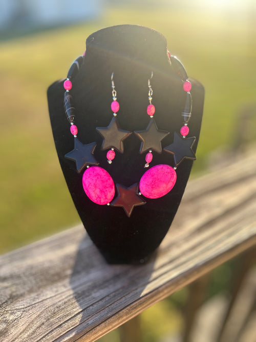 Black Magic hot pink and black star necklace and earring set